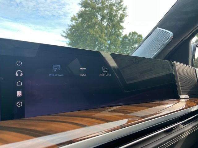 2026 Cadillac Escalade Platinum Sport - Photo 38