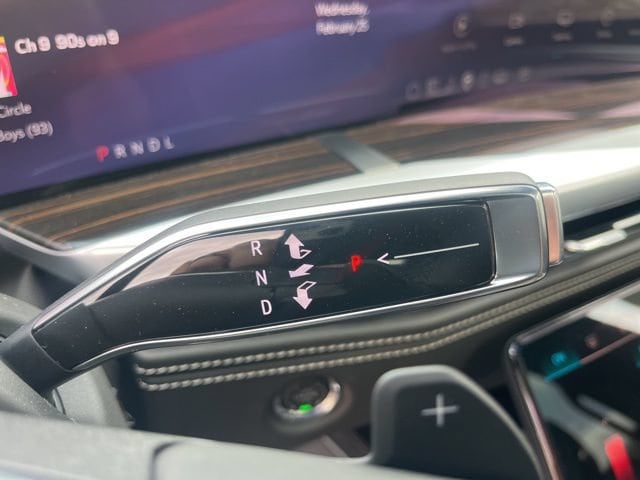 2026 Cadillac Escalade ESV Luxury - Photo 26