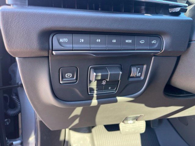 2027 Cadillac Escalade Sport - Photo 19