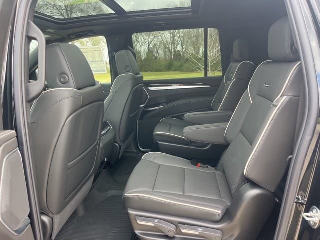 2026 Cadillac Escalade ESV Luxury - Photo 47