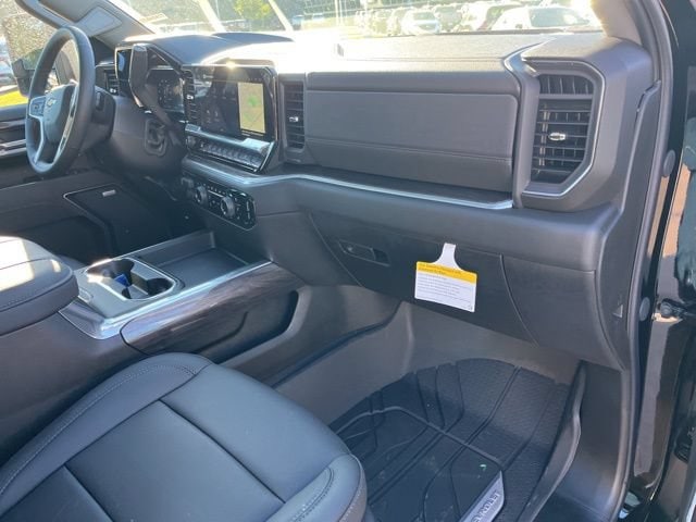 2026 Chevrolet Silverado 3500 HD LTZ - Photo 45