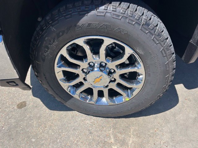 2026 Chevrolet Silverado 2500 HD LTZ - Photo 40