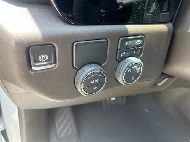 2026 Chevrolet Silverado 1500 LT - Photo 18