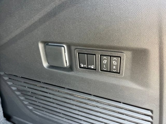 2026 Chevrolet Tahoe LT - Photo 8