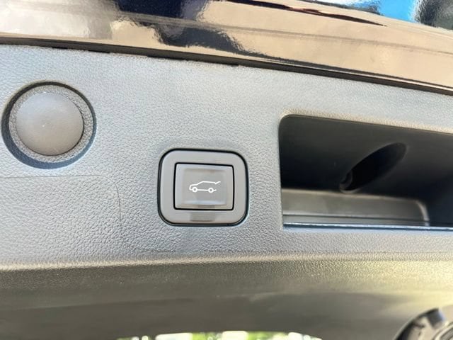 2027 Chevrolet Equinox LT - Photo 7