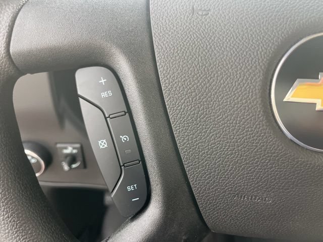 2025 Chevrolet Express Cargo Work Van - Photo 18