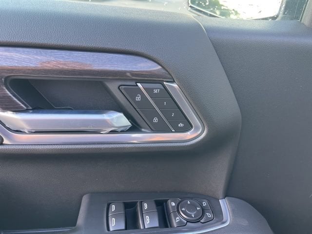 2026 Chevrolet Silverado 1500 LTZ - Photo 18