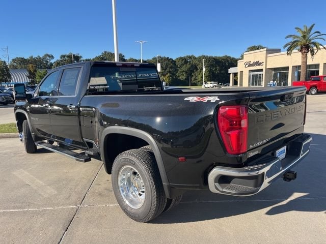 2026 Chevrolet Silverado 3500 HD LTZ - Photo 6