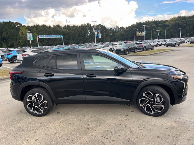2026 Chevrolet Trax RS - Photo 8