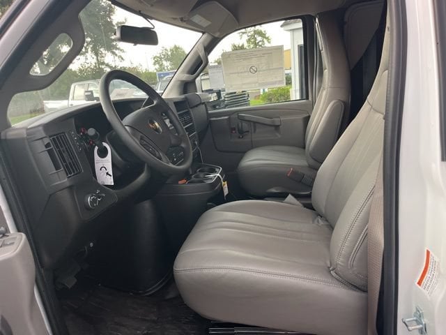 2025 Chevrolet Express Cargo Work Van - Photo 15