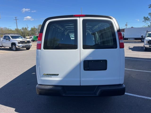 2025 Chevrolet Express Cargo Work Van - Photo 5