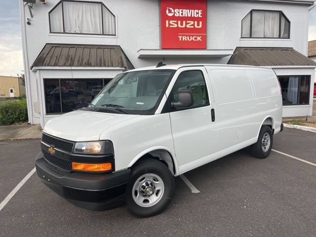 2025 Chevrolet Express Cargo Work Van - Photo 2
