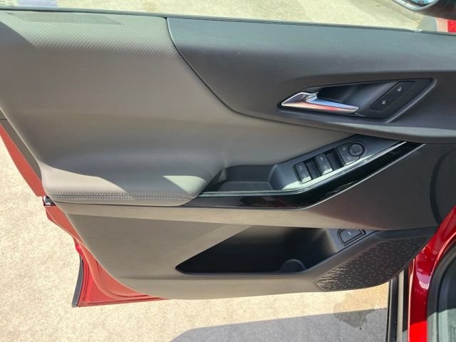 2027 Chevrolet Equinox LT - Photo 14