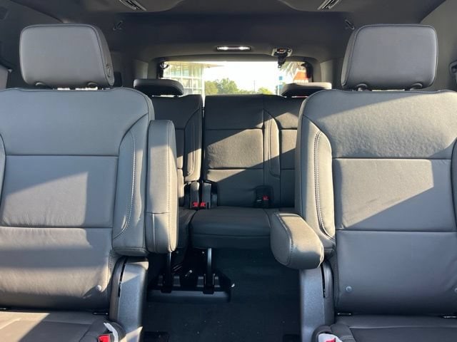 2027 Chevrolet Tahoe Z71 - Photo 43