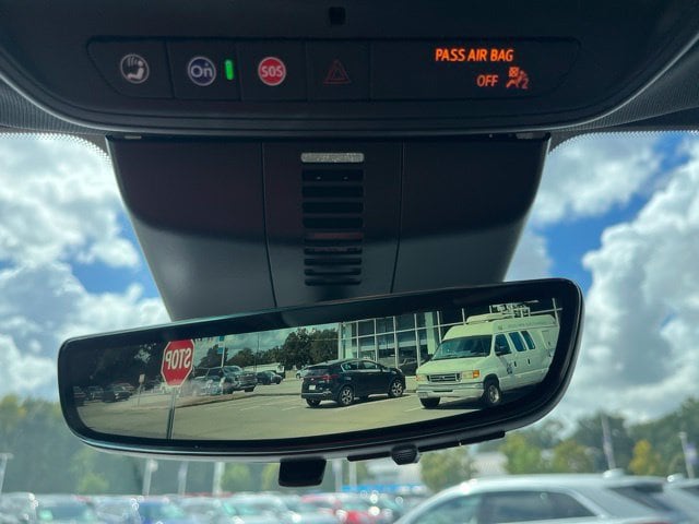 2027 Chevrolet Traverse LT - Photo 35
