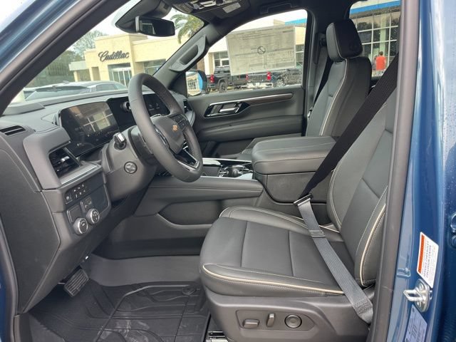 2026 Chevrolet Suburban Premier - Photo 19