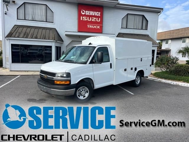 2026 Chevrolet Express Cutaway Base