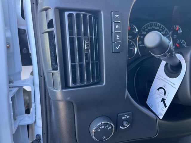 2025 Chevrolet Express Cargo Work Van - Photo 14