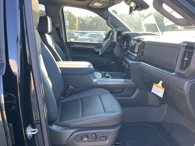 2026 Chevrolet Silverado 3500 HD LTZ - Photo 44