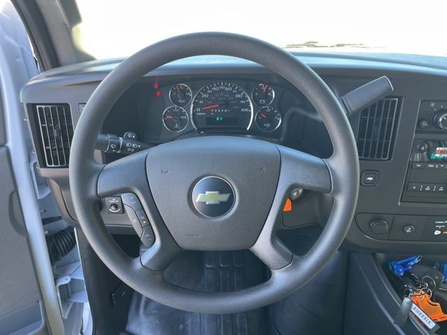 2025 Chevrolet Express Cargo Work Van - Photo 15