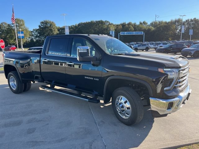 2026 Chevrolet Silverado 3500 HD LTZ - Photo 14