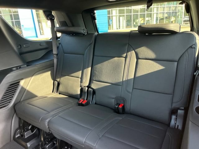 2027 Chevrolet Tahoe Z71 - Photo 42
