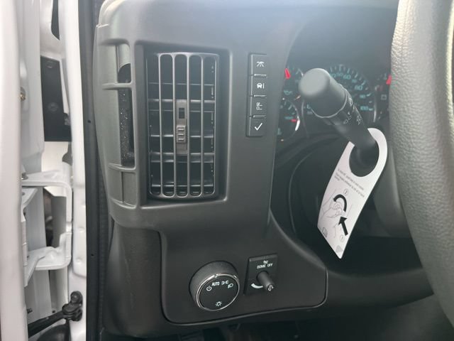 2025 Chevrolet Express Cargo Work Van - Photo 16