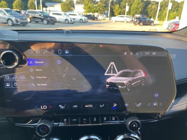 2025 Chevrolet Blazer EV LT - Photo 29