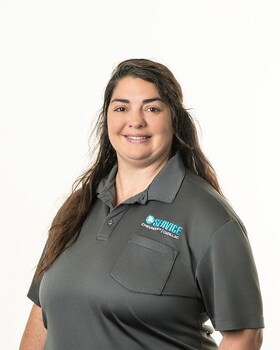 Staff member Elizabeth Mouton from ID_f275ba