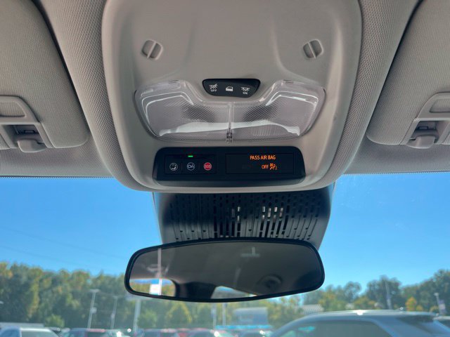 2027 Chevrolet Bolt LT - Photo 28