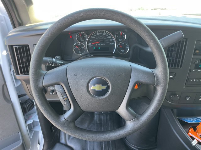 2025 Chevrolet Express Cargo Work Van - Photo 15