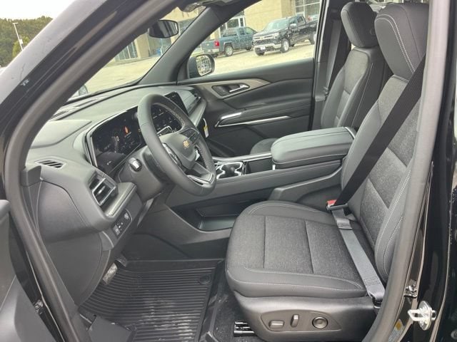 2027 Chevrolet Traverse LT - Photo 16