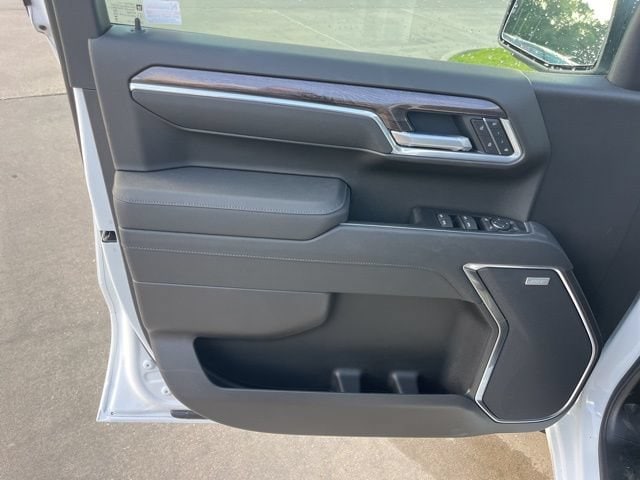2026 Chevrolet Silverado 1500 LTZ - Photo 17