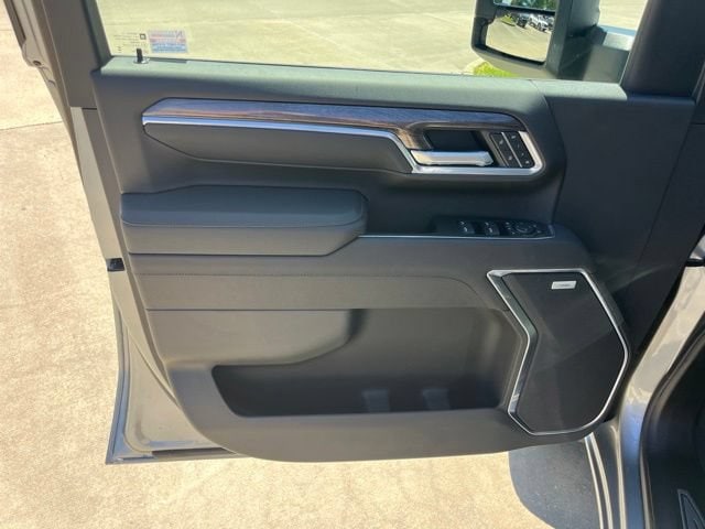 2026 Chevrolet Silverado 2500 HD LTZ - Photo 13