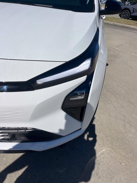 2027 Chevrolet Bolt LT - Photo 11