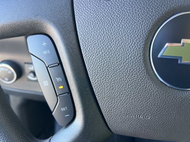 2025 Chevrolet Express Cargo Work Van - Photo 16
