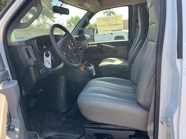 2025 Chevrolet Express Cargo Work Van - Photo 13