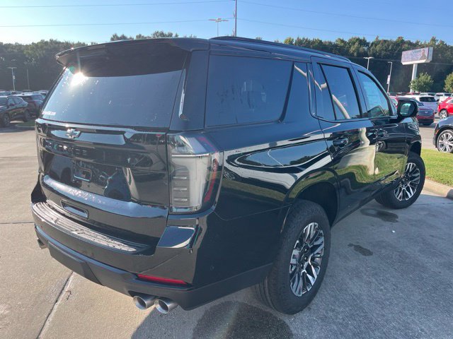2027 Chevrolet Tahoe Z71 - Photo 11