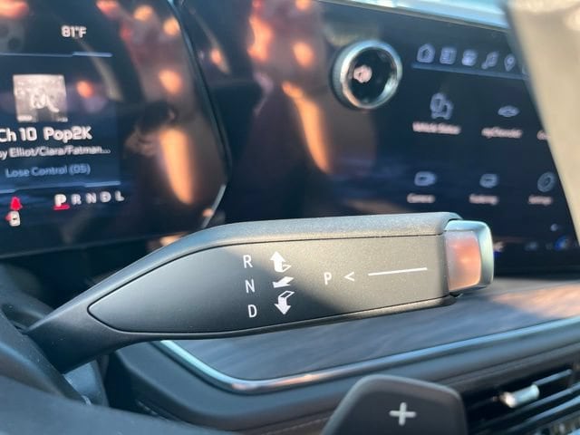 2027 Chevrolet Tahoe Z71 - Photo 26