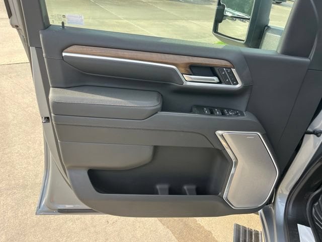 2026 Chevrolet Silverado 2500 HD High Country - Photo 18