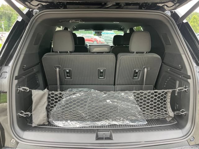 2027 Chevrolet Traverse LT - Photo 6