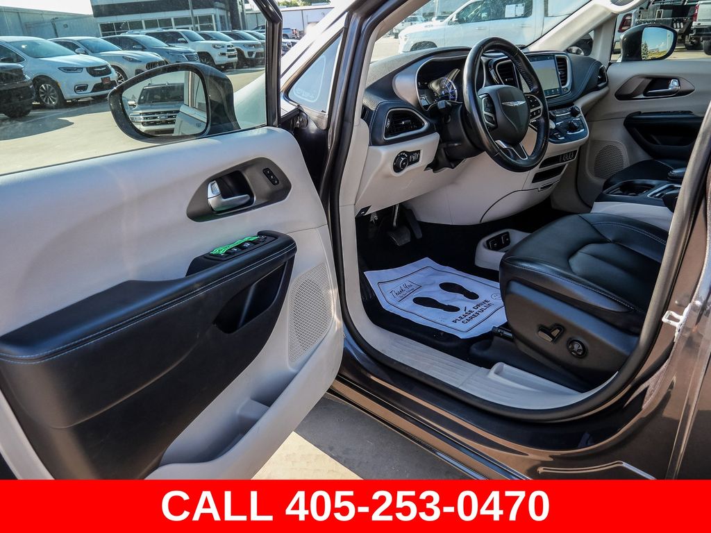 2021 Chrysler Pacifica Hybrid Touring L - Photo 35