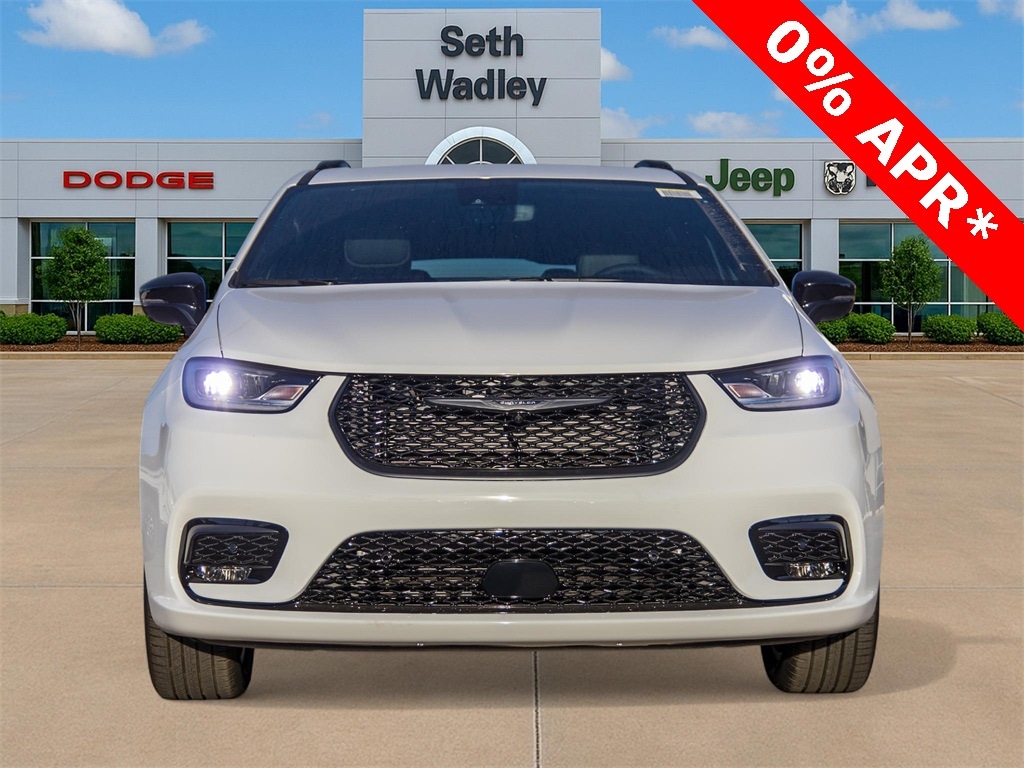 New 2026 Chrysler Pacifica SELECT Passenger Van