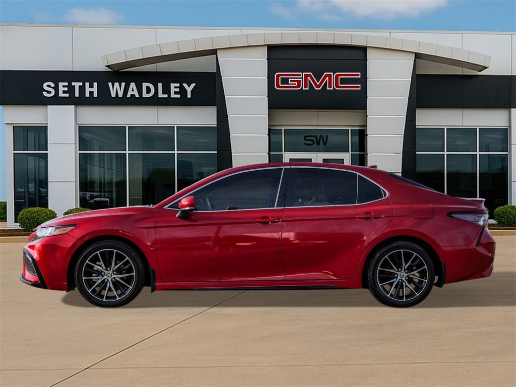 Used 2023 Toyota Camry SE Sedan