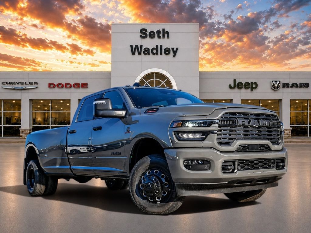 New 2026 Ram 3500 BIG HORN CREW CAB 4X4 8' BOX Pickup