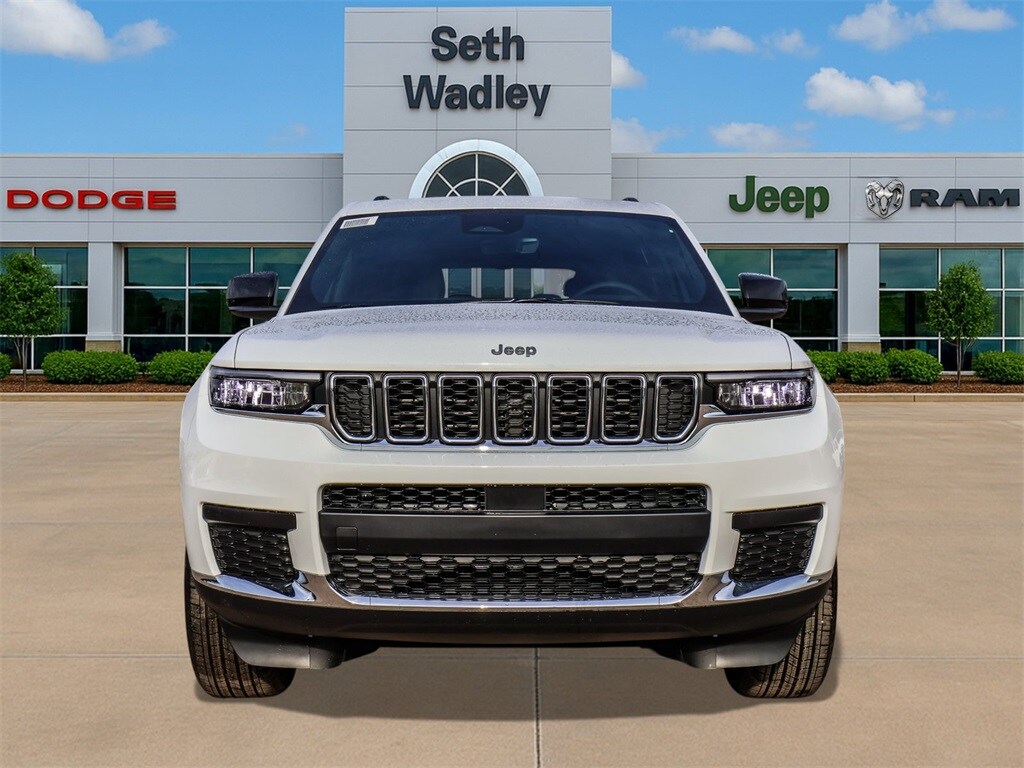 New 2025 Jeep Grand Cherokee L LAREDO X 4X4 Sport Utility