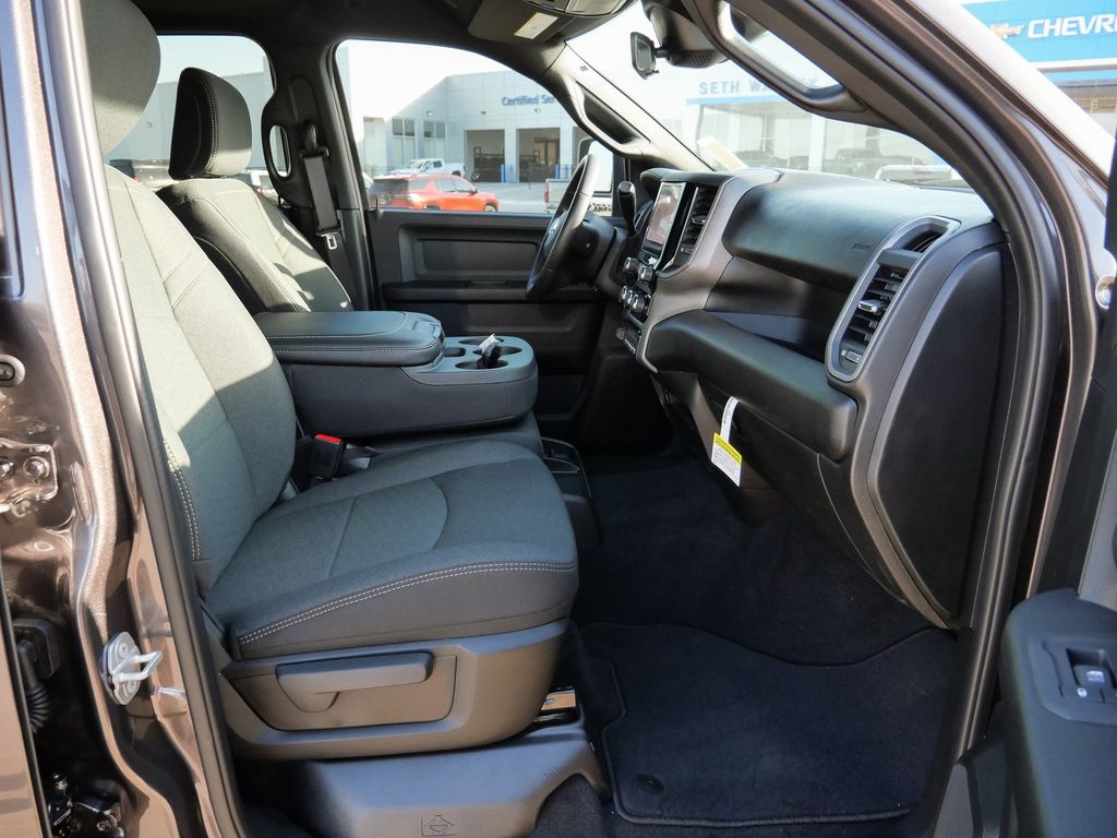 2026 RAM 2500 Tradesman/Black Express - Photo 16