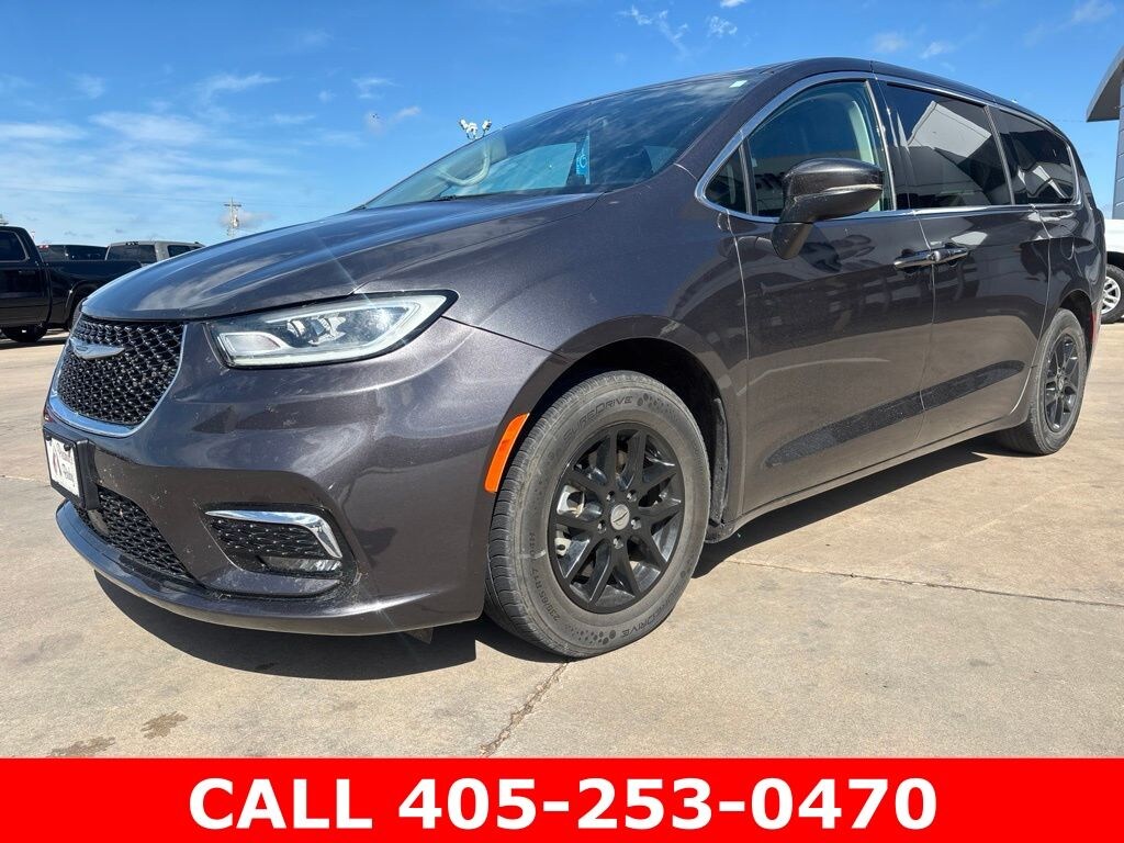 Used 2023 Chrysler Pacifica Touring L Van Passenger Van