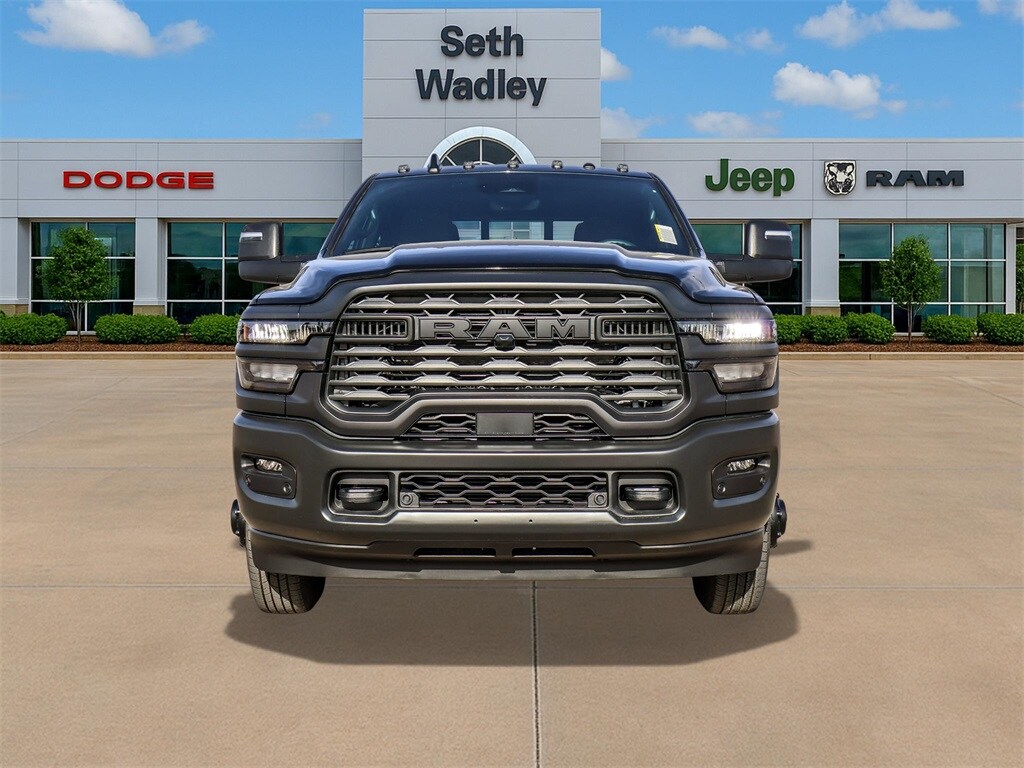 New 2026 Ram 3500 TRADESMAN CREW CAB 4X4 8' BOX Pickup