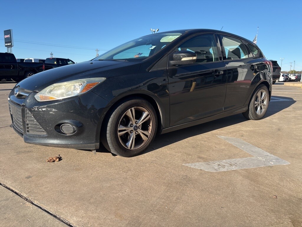 Used 2014 Ford Focus SE Hatchback